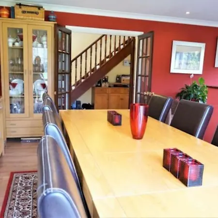 Large Modern House In Small Rural Hamlet. * Duddon
