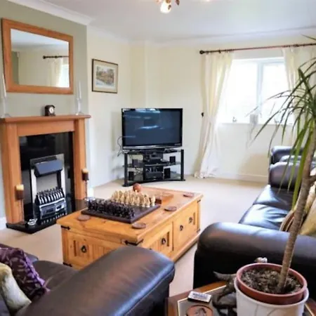 Large Modern House In Small Rural Hamlet. * Duddon